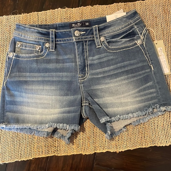 Miss Me Mid-Rise American Angel Denim Shorts Size 30, NWT - Picture 3 of 15